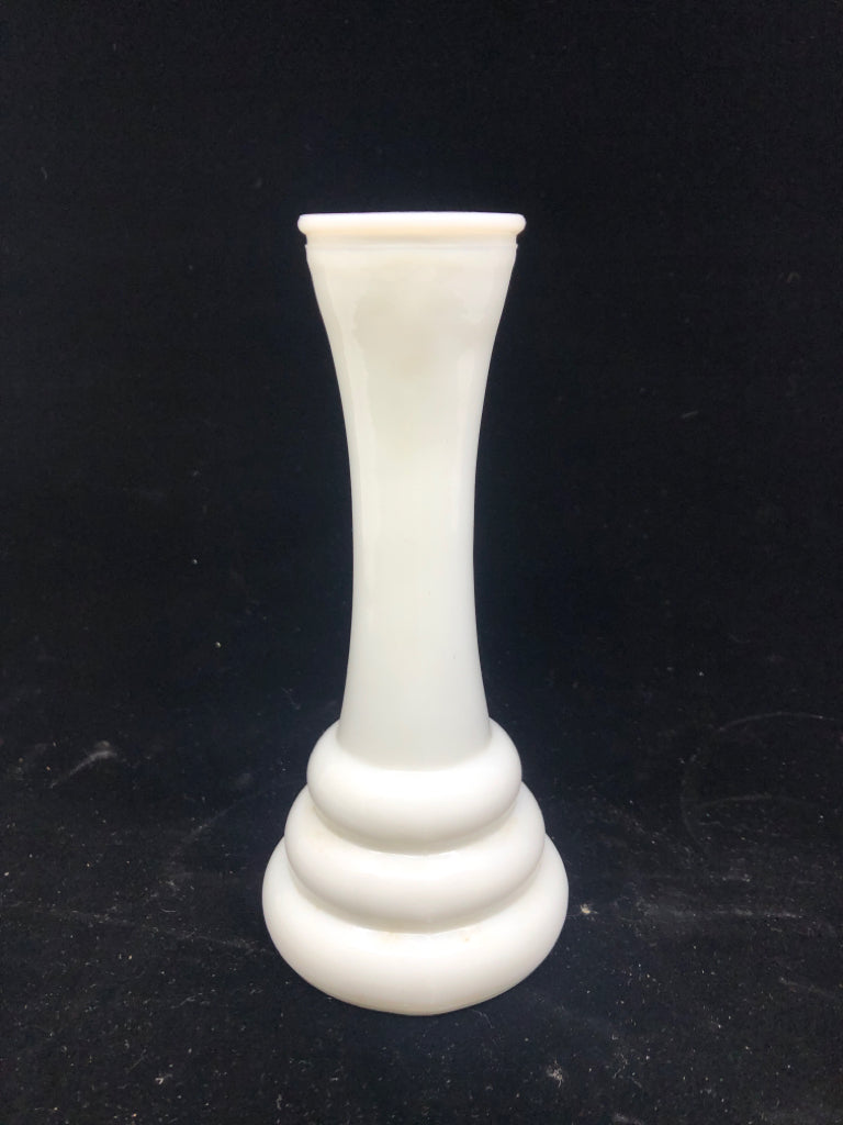 MILK GLASS BUD VASE W RIBBED BOTTOM.