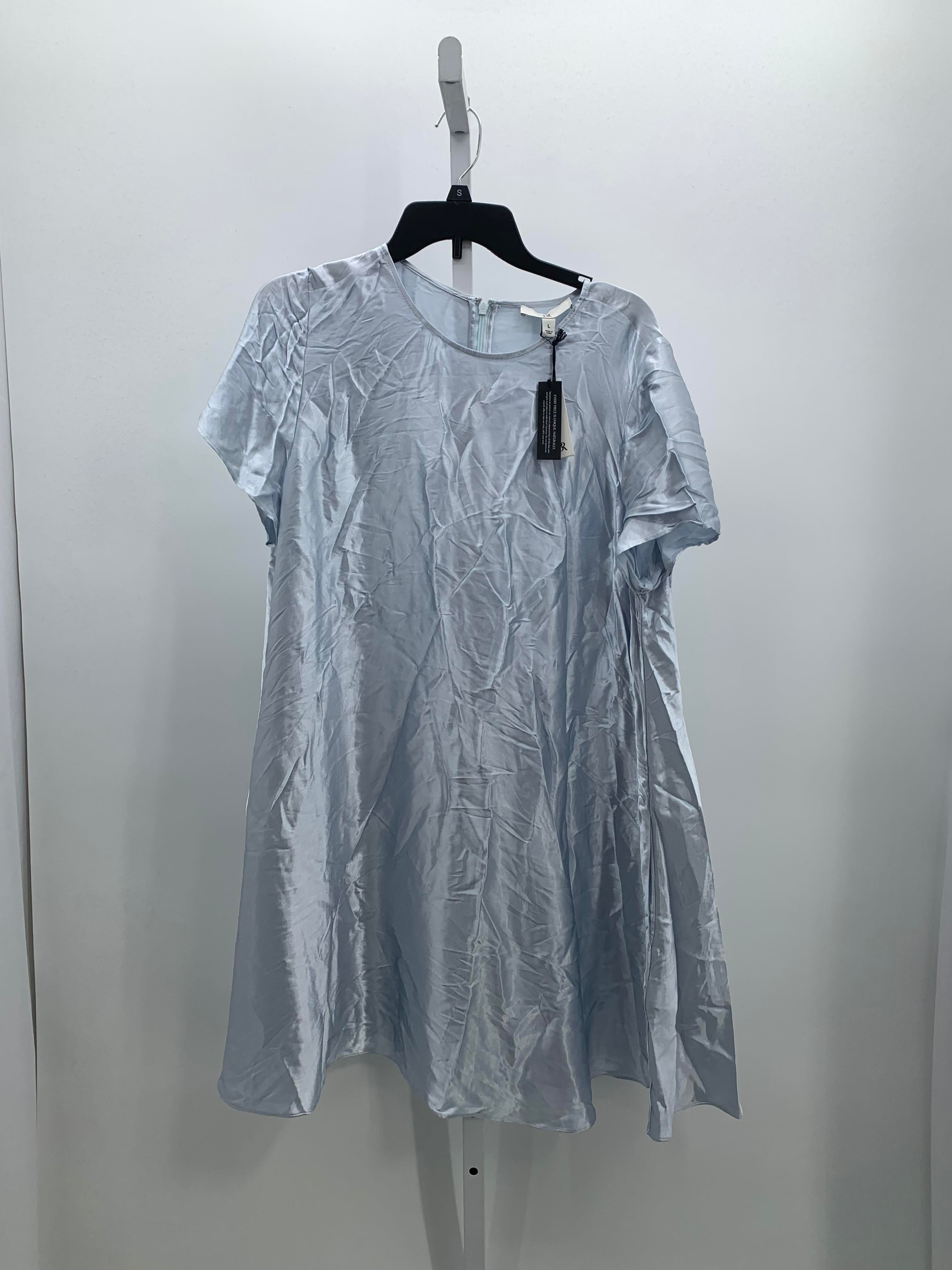 Size Large Misses Short Sleeve Dress