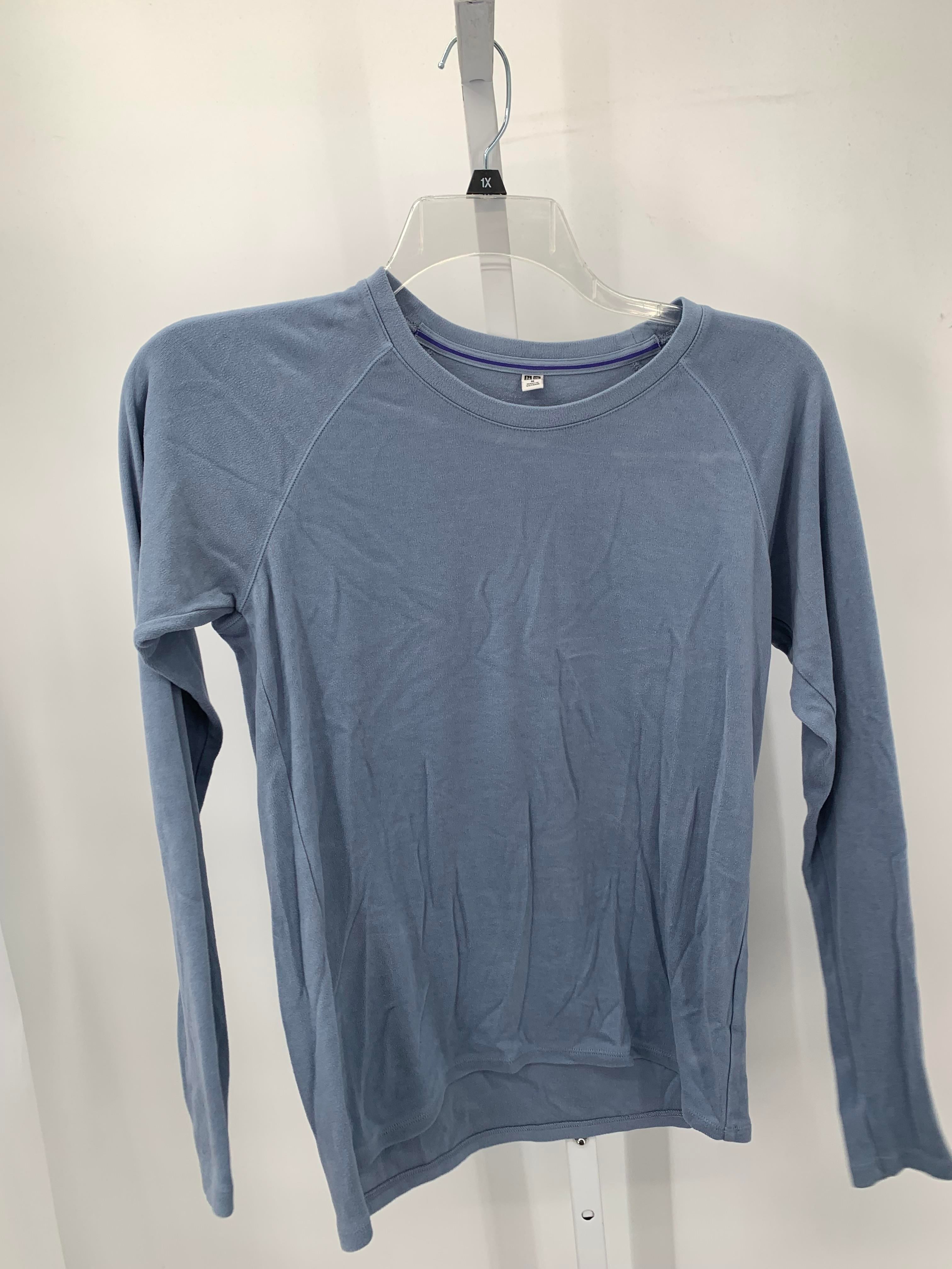Uniqlo Size Medium Misses Long Sleeve Shirt
