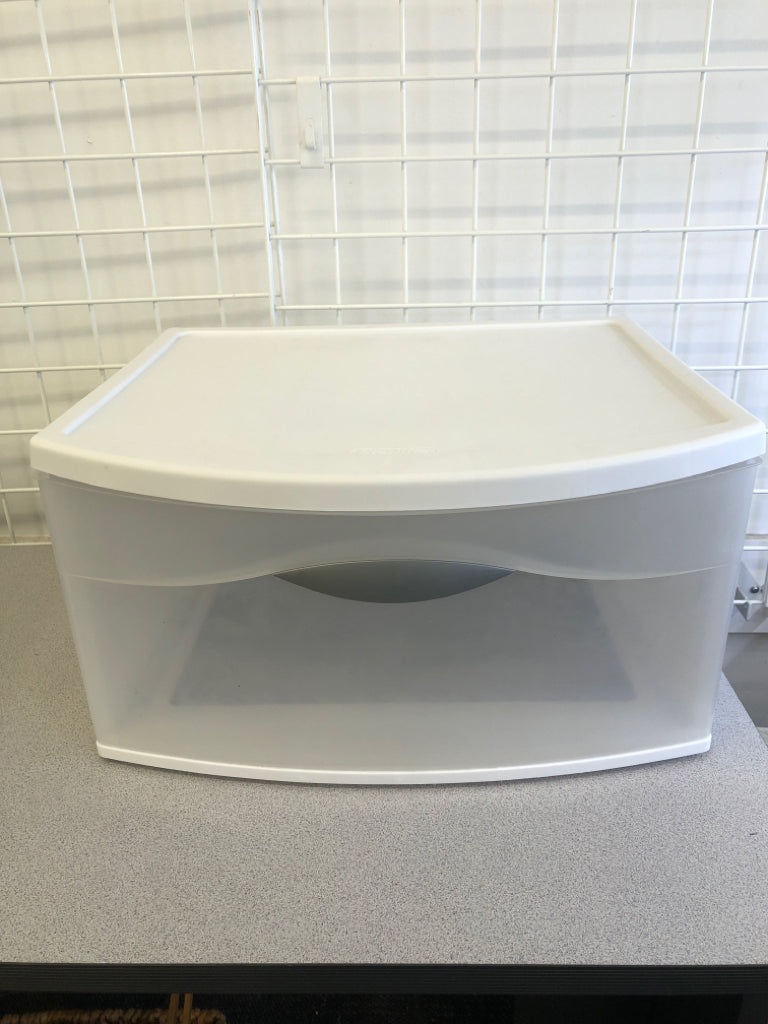 WHITE PLASTIC STORAGE DRAWER.