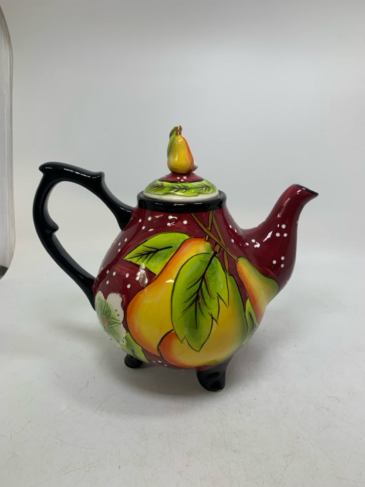 FOOTED PEAR DETAILED TEAPOT W/ BLACK HANDLE.