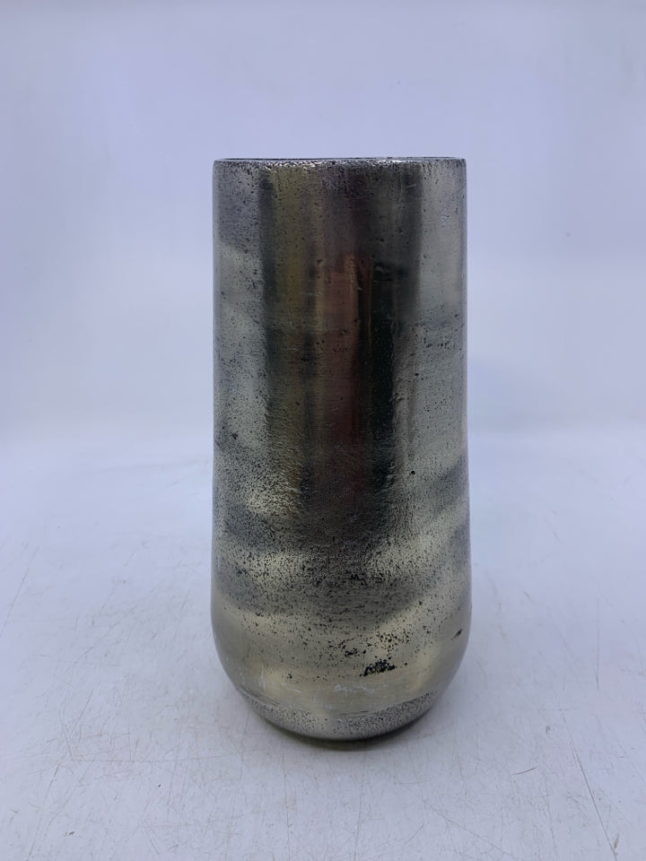 SILVER METAL RUSTIC.