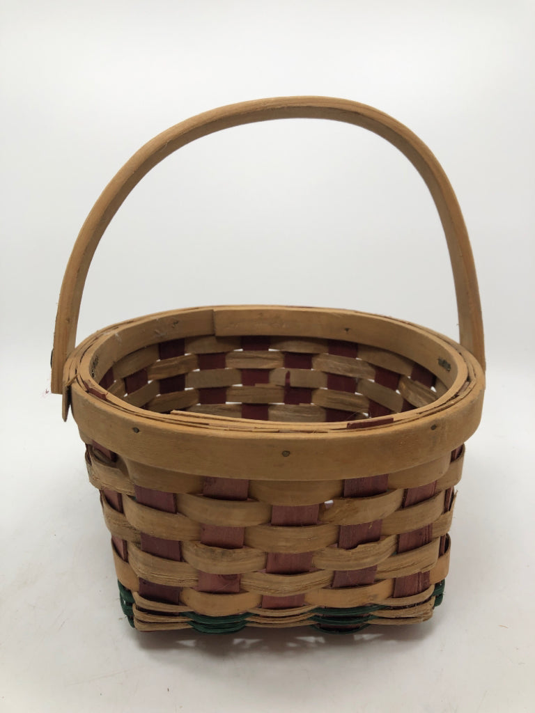 RED/GREEN BASKET W/HANDLE.