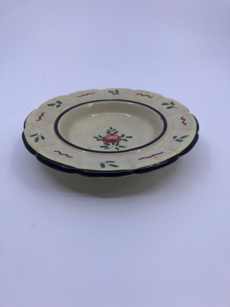 SMALL ROUND PINK FLORAL BOWL.