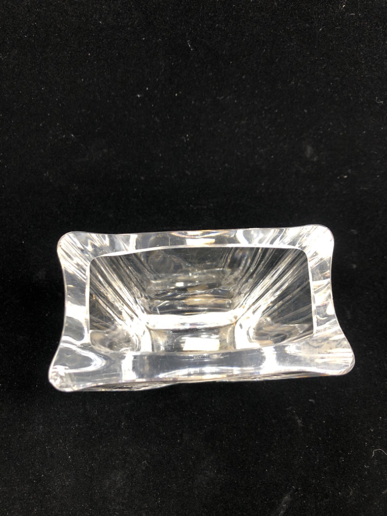 VTG SWEDISH GLASS VASE ETCHED BIRD.
