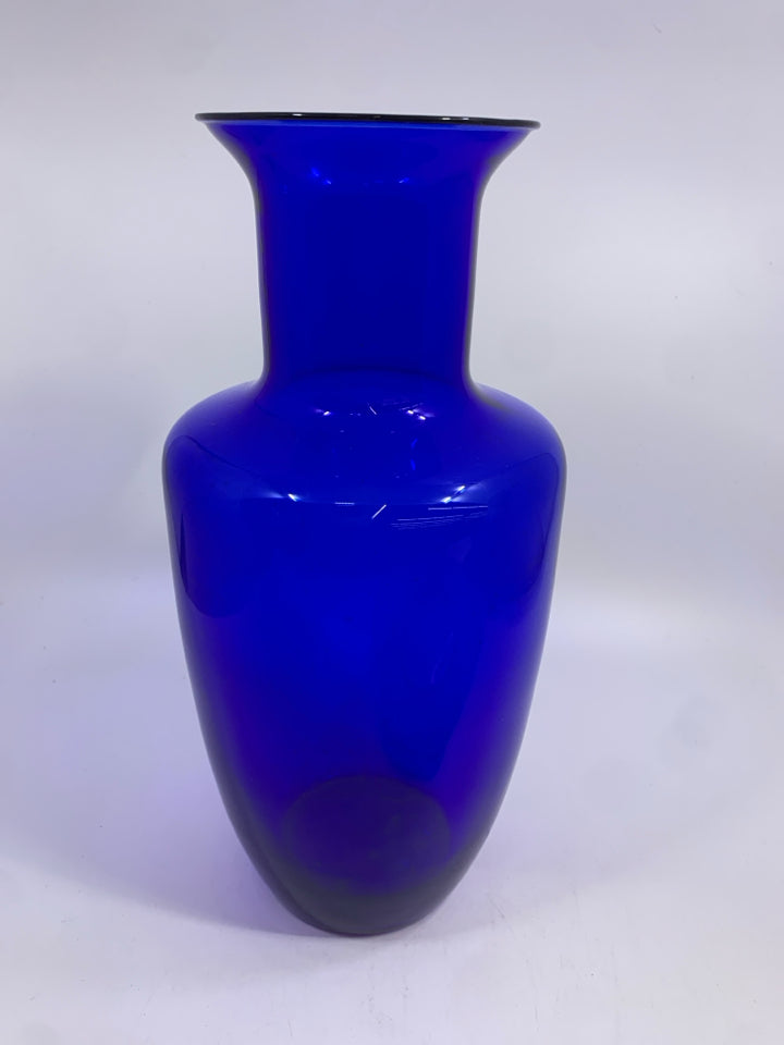 COBALT BLUE GLASS VASE W/THICK NECK.