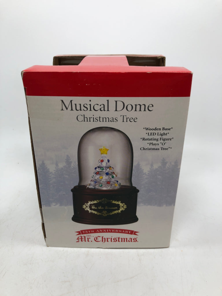 NIB CHRISTMAS TREE MUSICAL DOME.