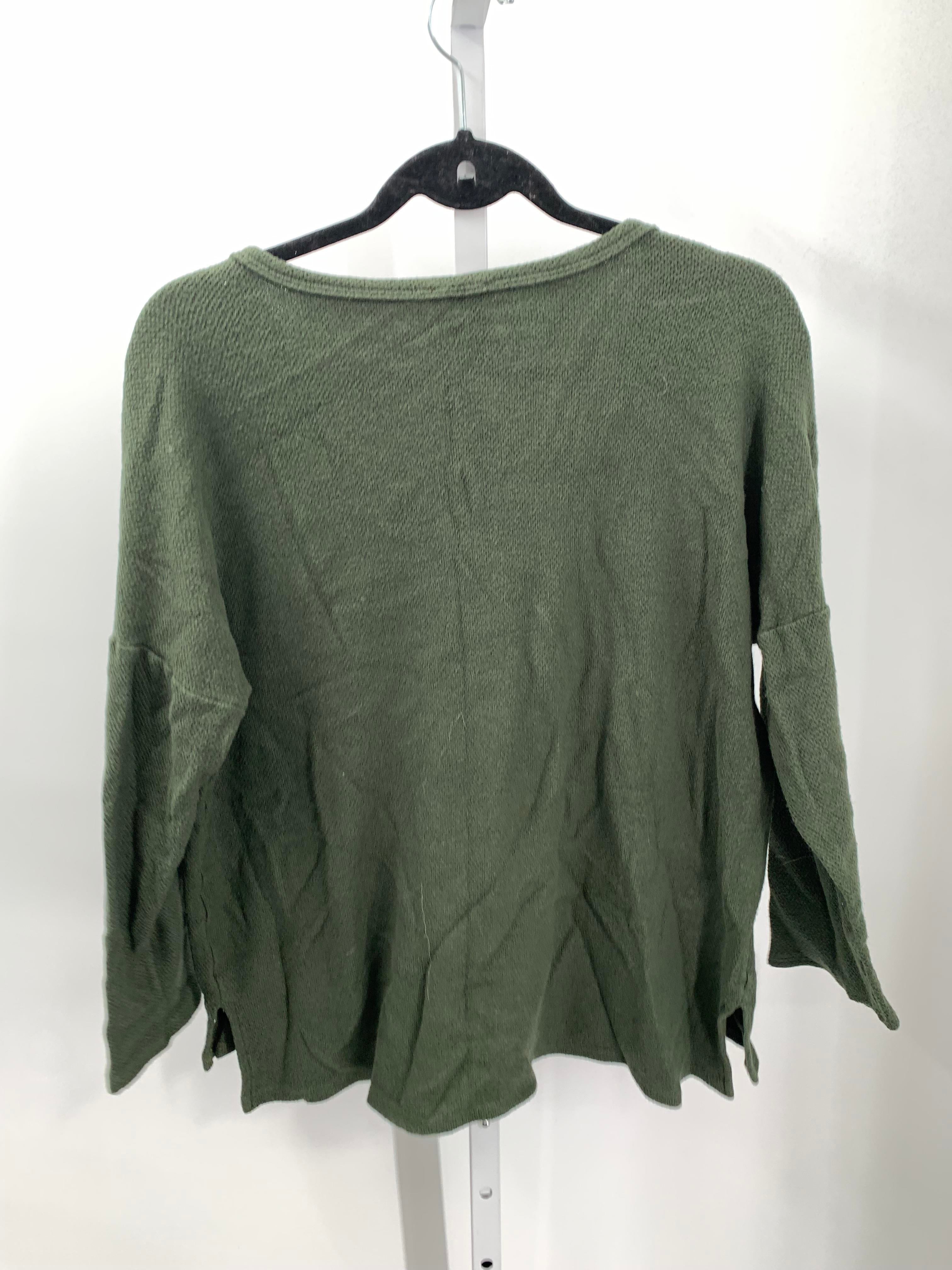 Size Large Juniors 3/4 Sleeve Shirt