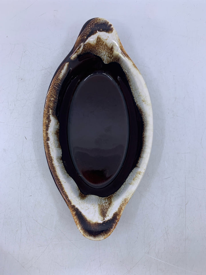 2 BROWN DRIP POTTERY SINGLE OVAL BAKERS.