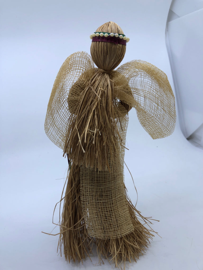 STRAW ANGEL.