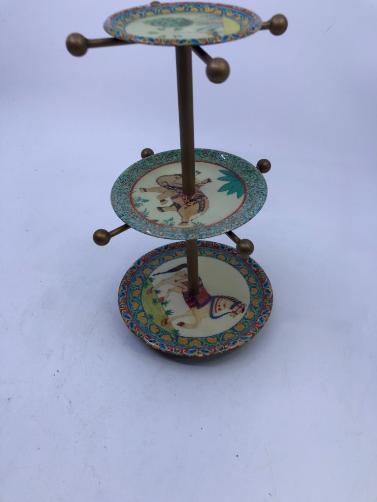 3 TIER METAL ELEPHANT DISH.