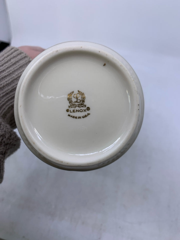 TEXTURED LEAVES W/ FLARED TOP GOLD EDGE.