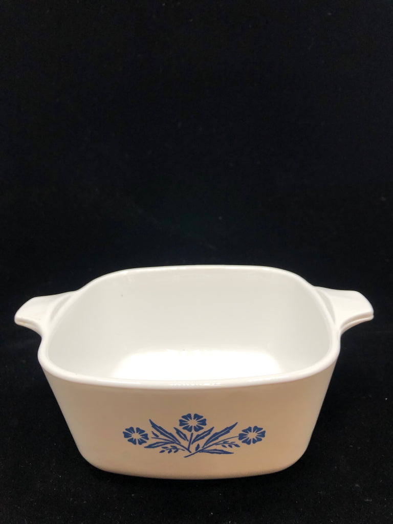 PETITE VTG CASSEROLE DISH.