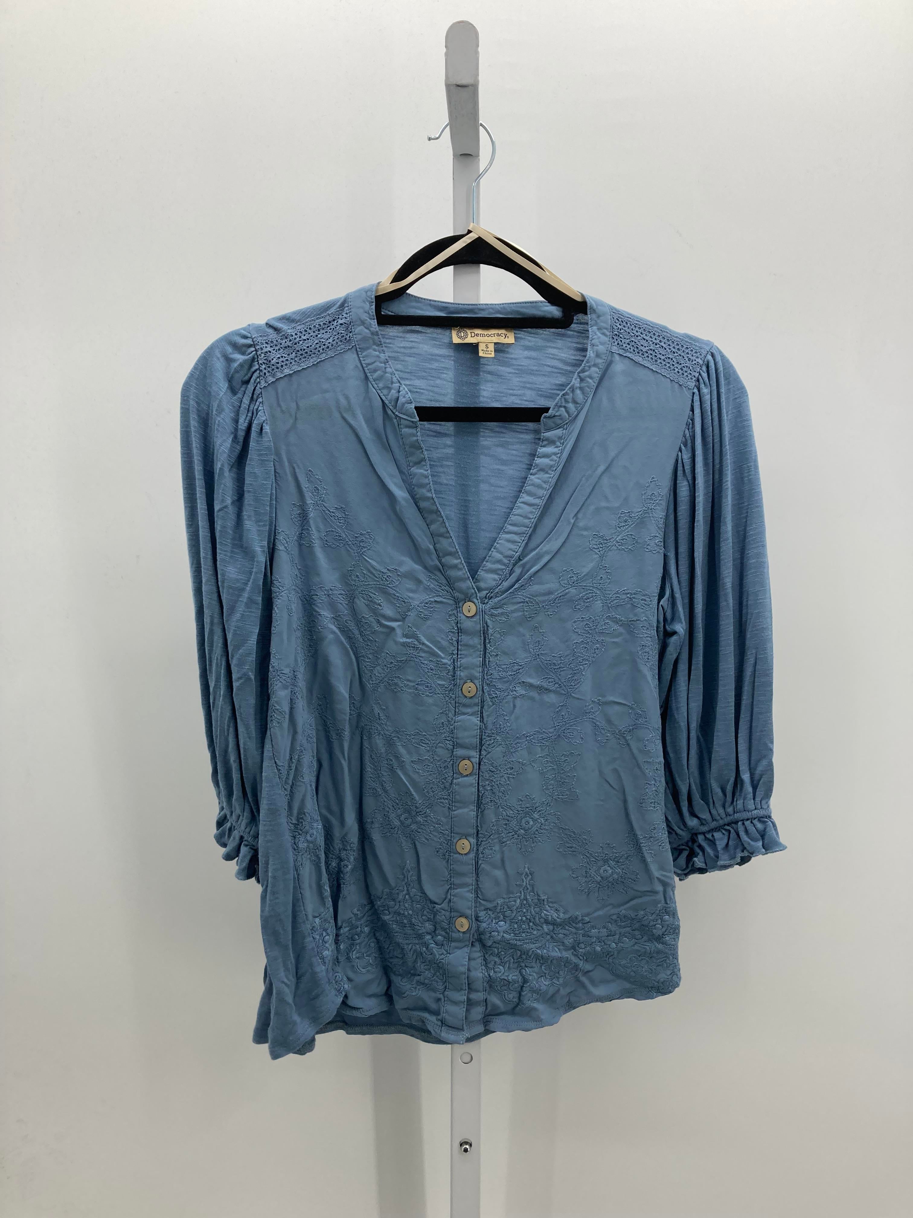 Democracy Size Small Misses 3/4 Sleeve Shirt