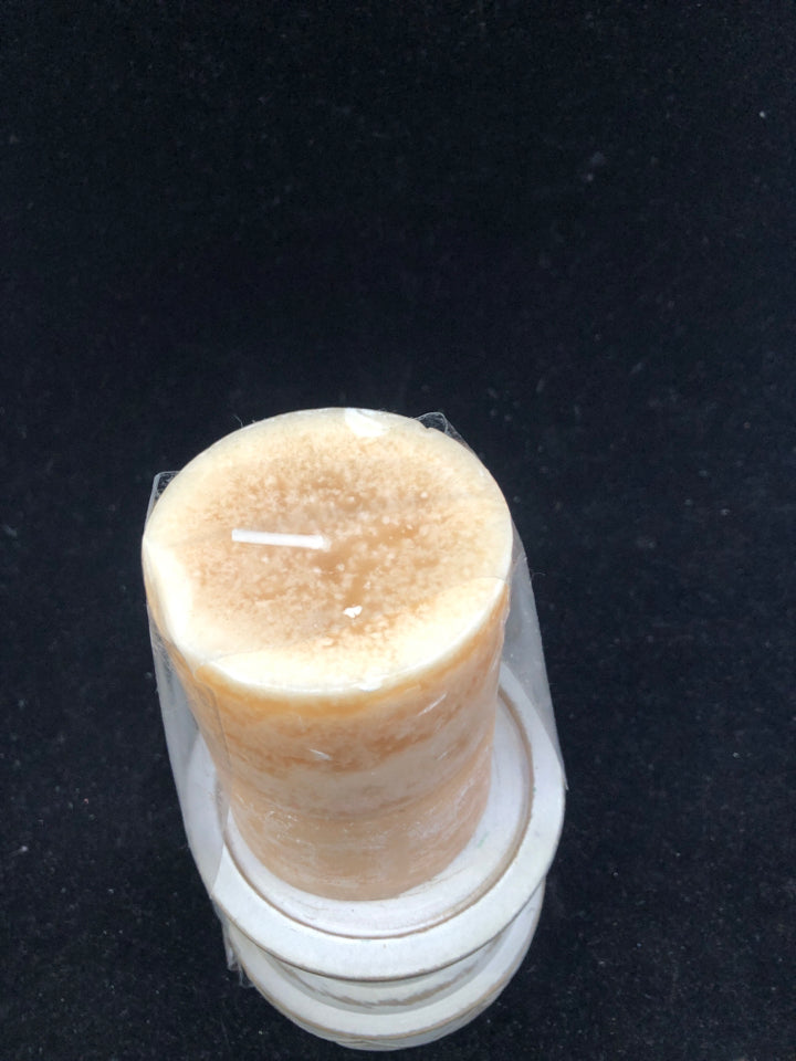 NIP WHITE RUSTIC CANDLE HOLDER WITH PILLAR CANDLE.
