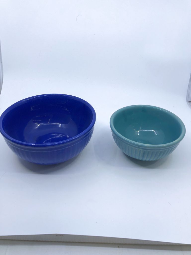 2 BLUE NESTING BOWLS.