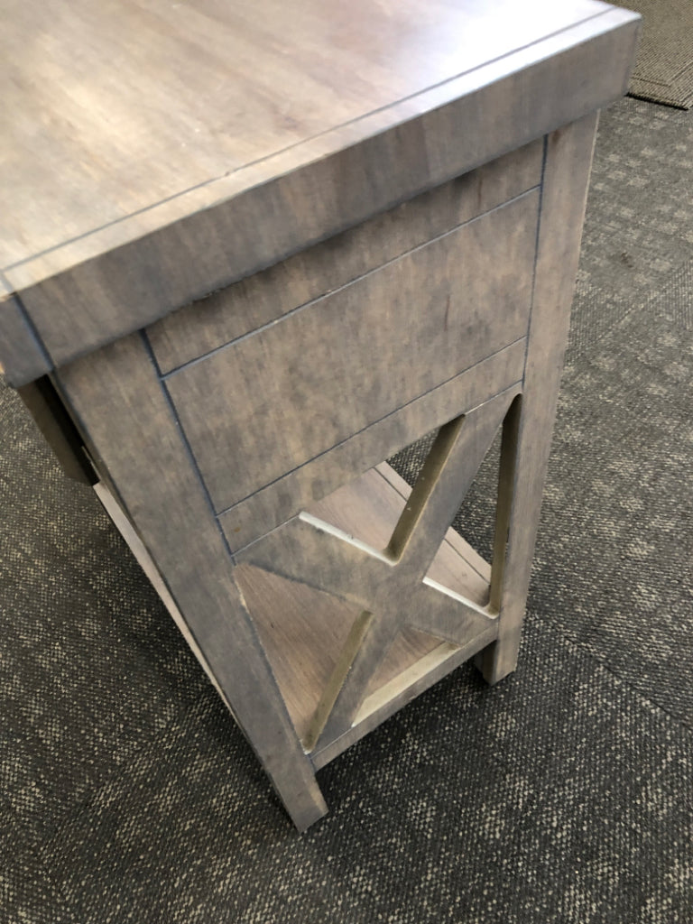 GRAY WASHED X-SHAPED SIDE NIGHTSTAND.