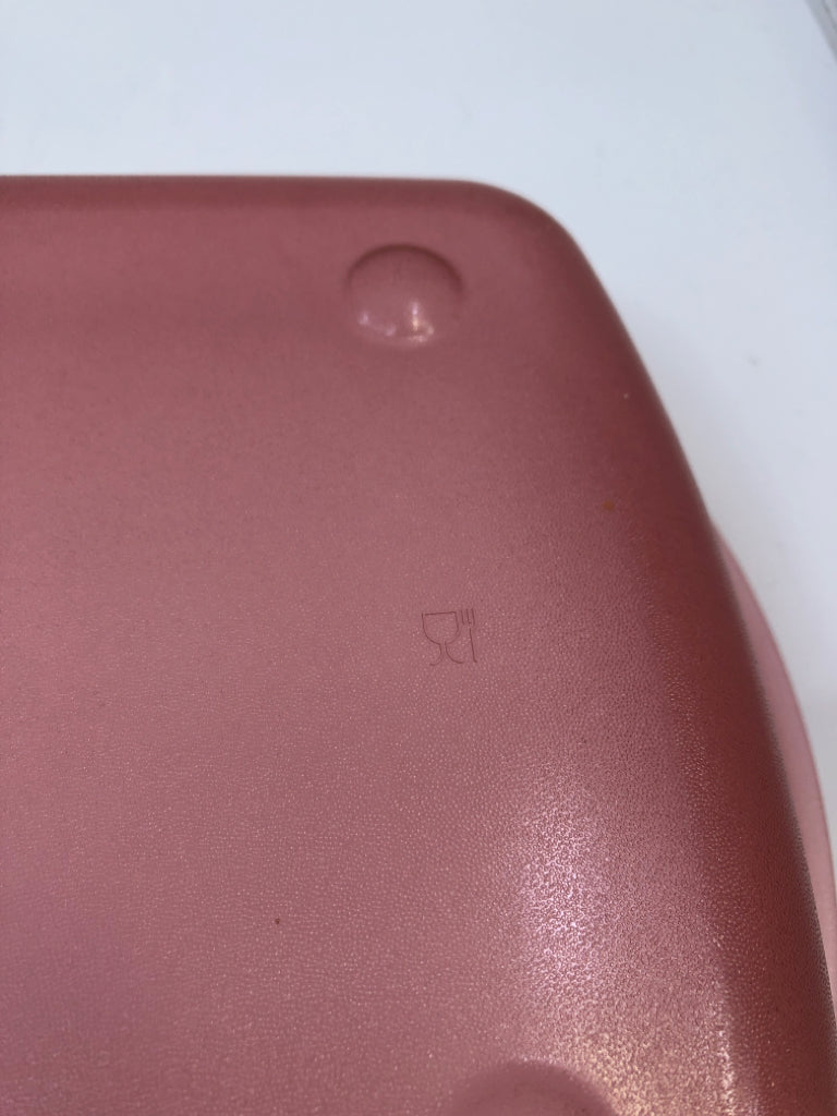 RED RECTANGLE TUPPERWARE CONTAINER.