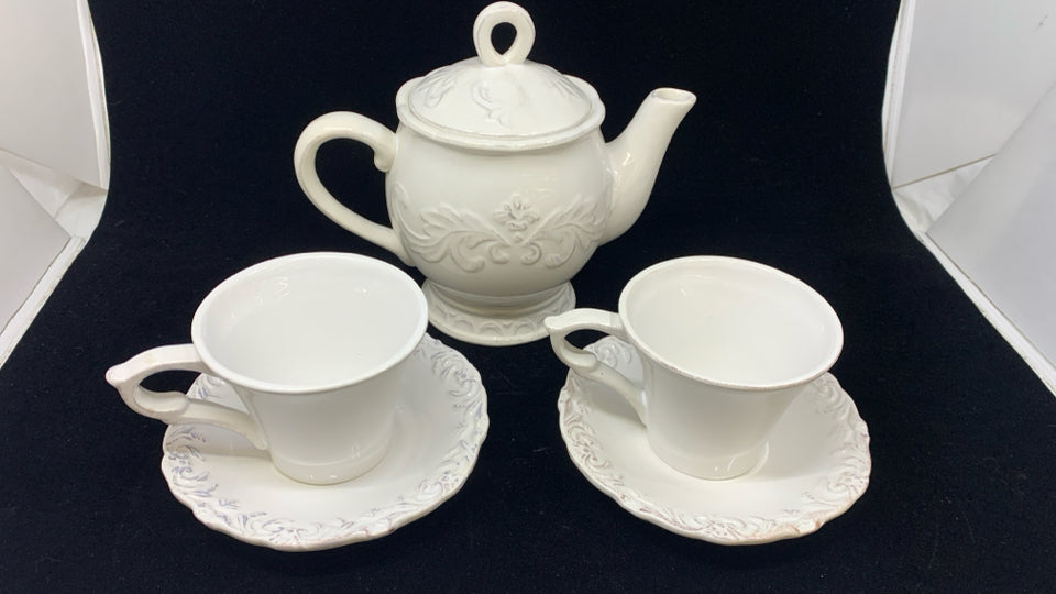TEAPOT + 2 CUPS & SAUCERS WHITE/GRAY CERAMIC SCALLOPED RAISED PATTERN.