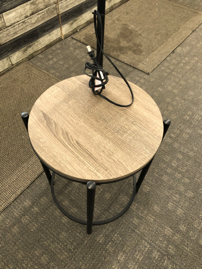 CONTEMPORARY FLOOR LAMP W/WOOD FINISHED TABLE.