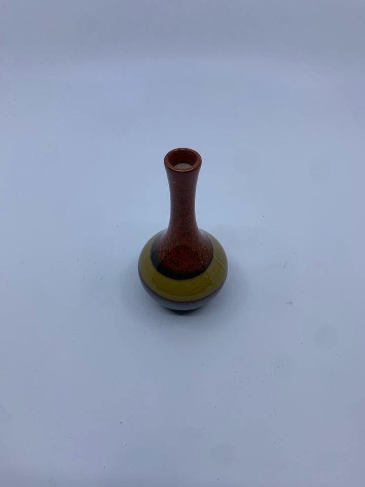 SMALL CERAMIC VASE- SILVER BOTTOM ORANGE+YELLOW STRIPED VASE.