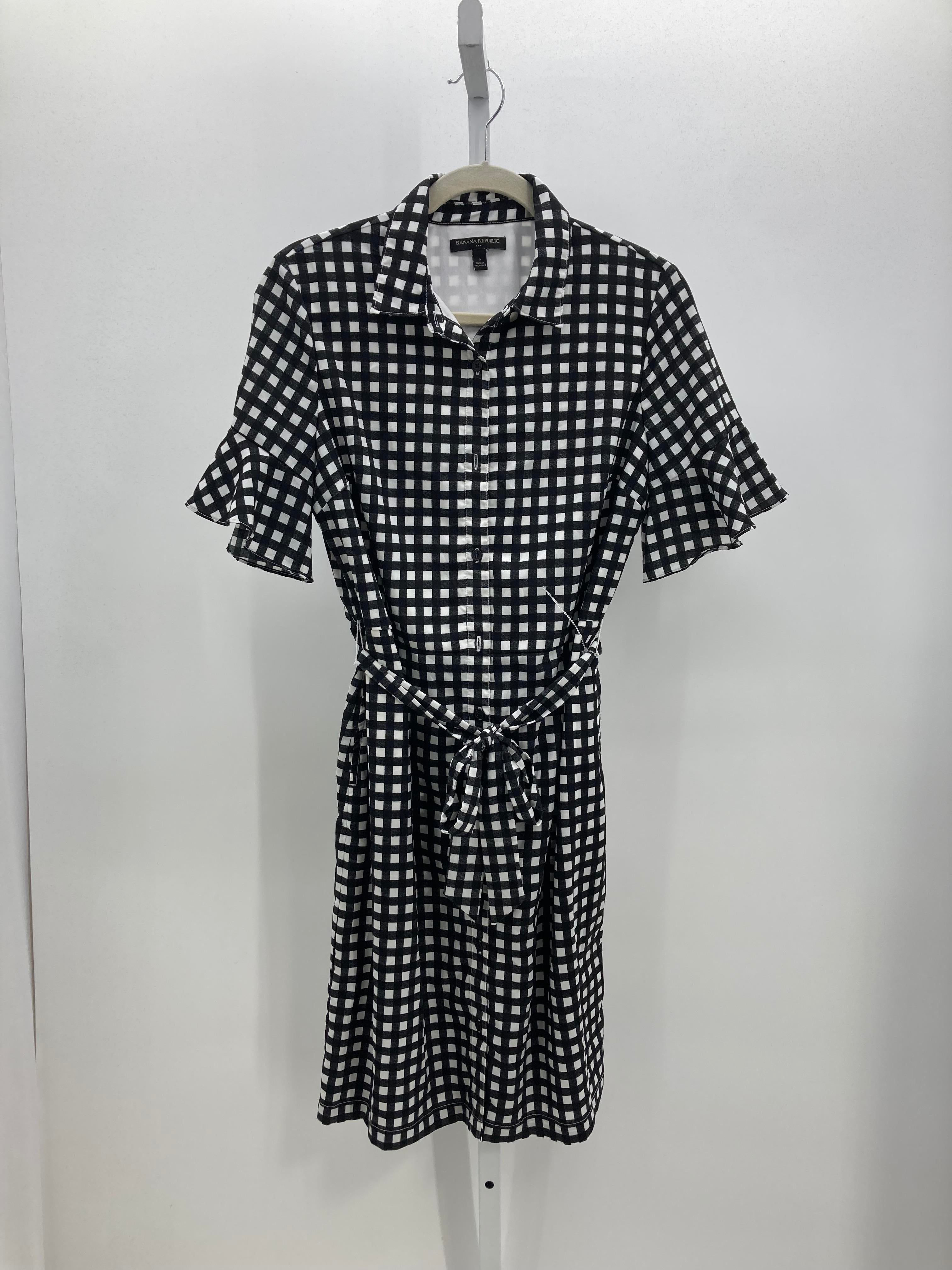 Banana Cabana Size 6 Misses Short Sleeve Dress