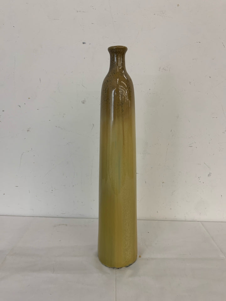 YELLOW BROWN OMBRE NARROW TOP VASE W SLIGHT FLARED TOP.