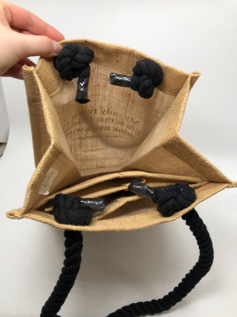 NWT 34TH & PINE WINE BAG.