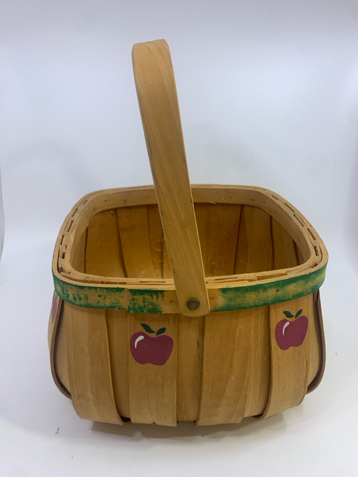 APPLE PAINTED WOOD BASKET W/HANDLE.