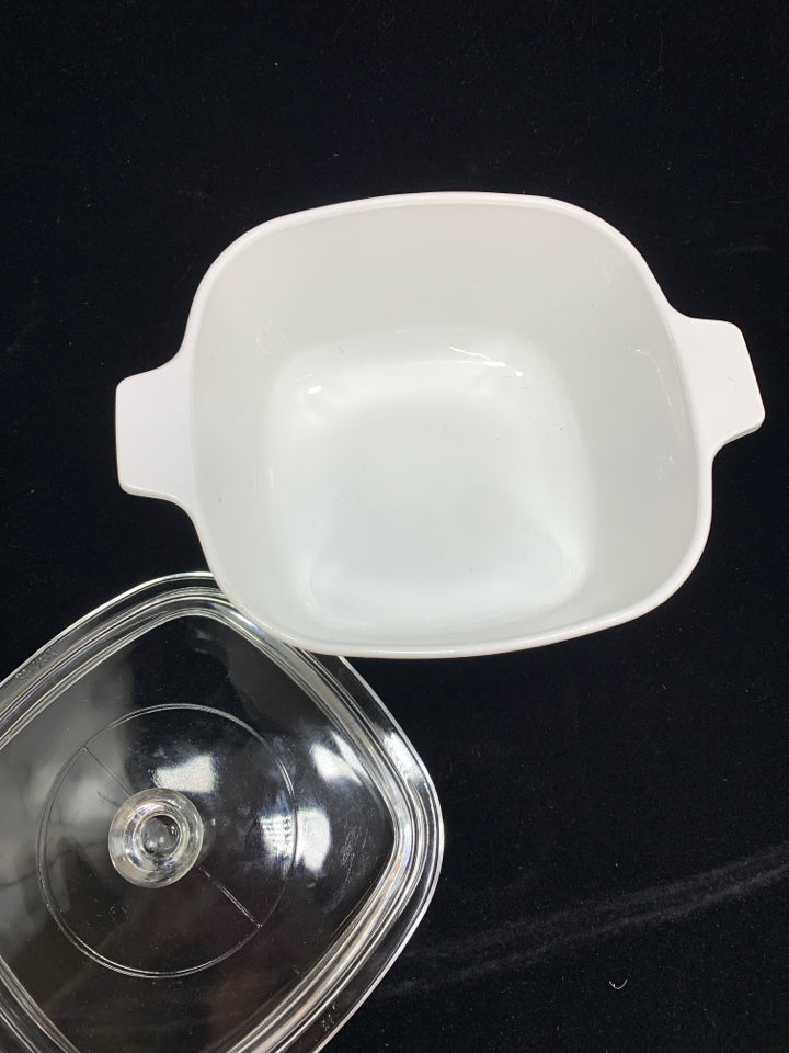 CORNING WARE BLUE FLOWER CASSEROLE DISH W/LID.