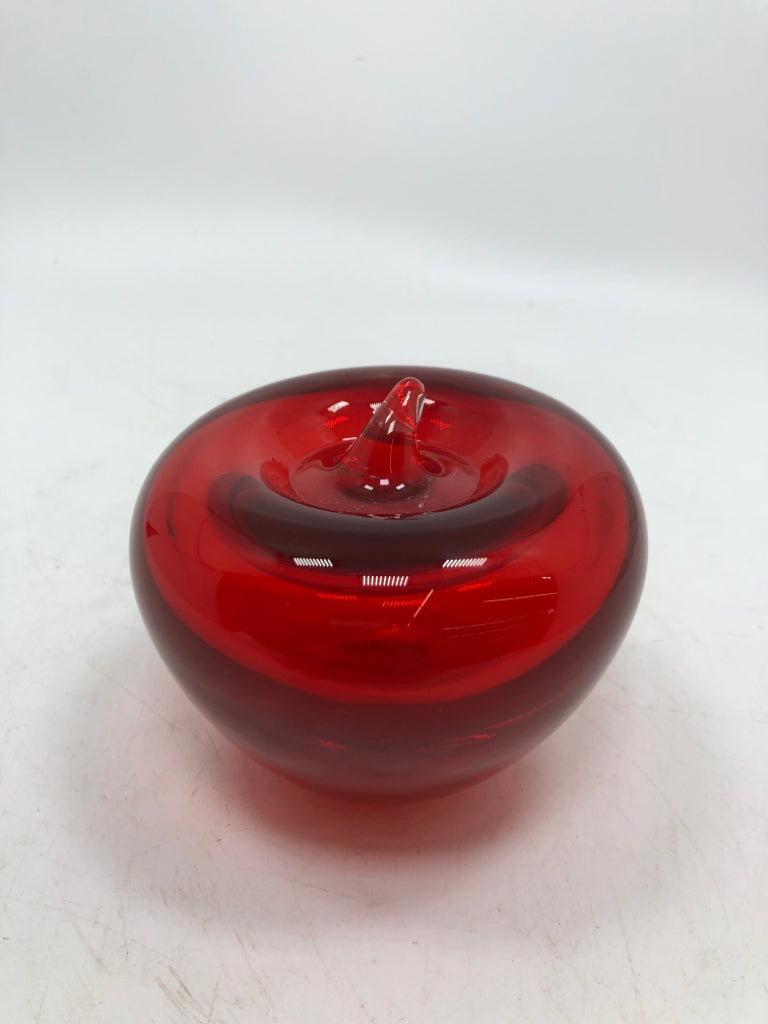 RED GLASS APPLE PAPER WEIGHT.