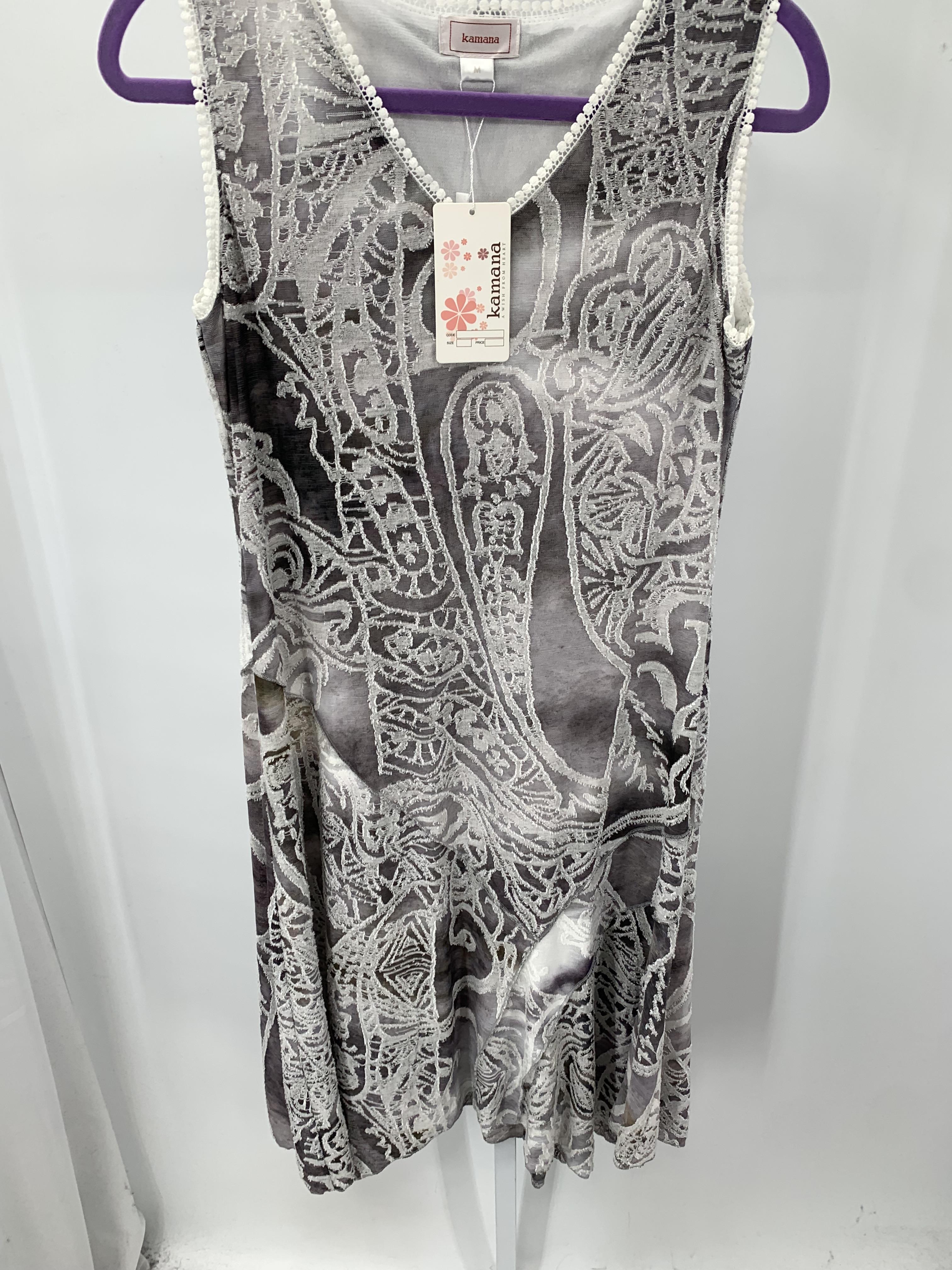 Size Medium Misses Sleeveless Dress
