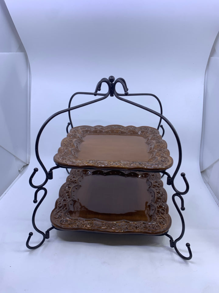 2 TIER SERVING SQUARE BROWN PLATES EMBOSSED EDGES IN STAND.