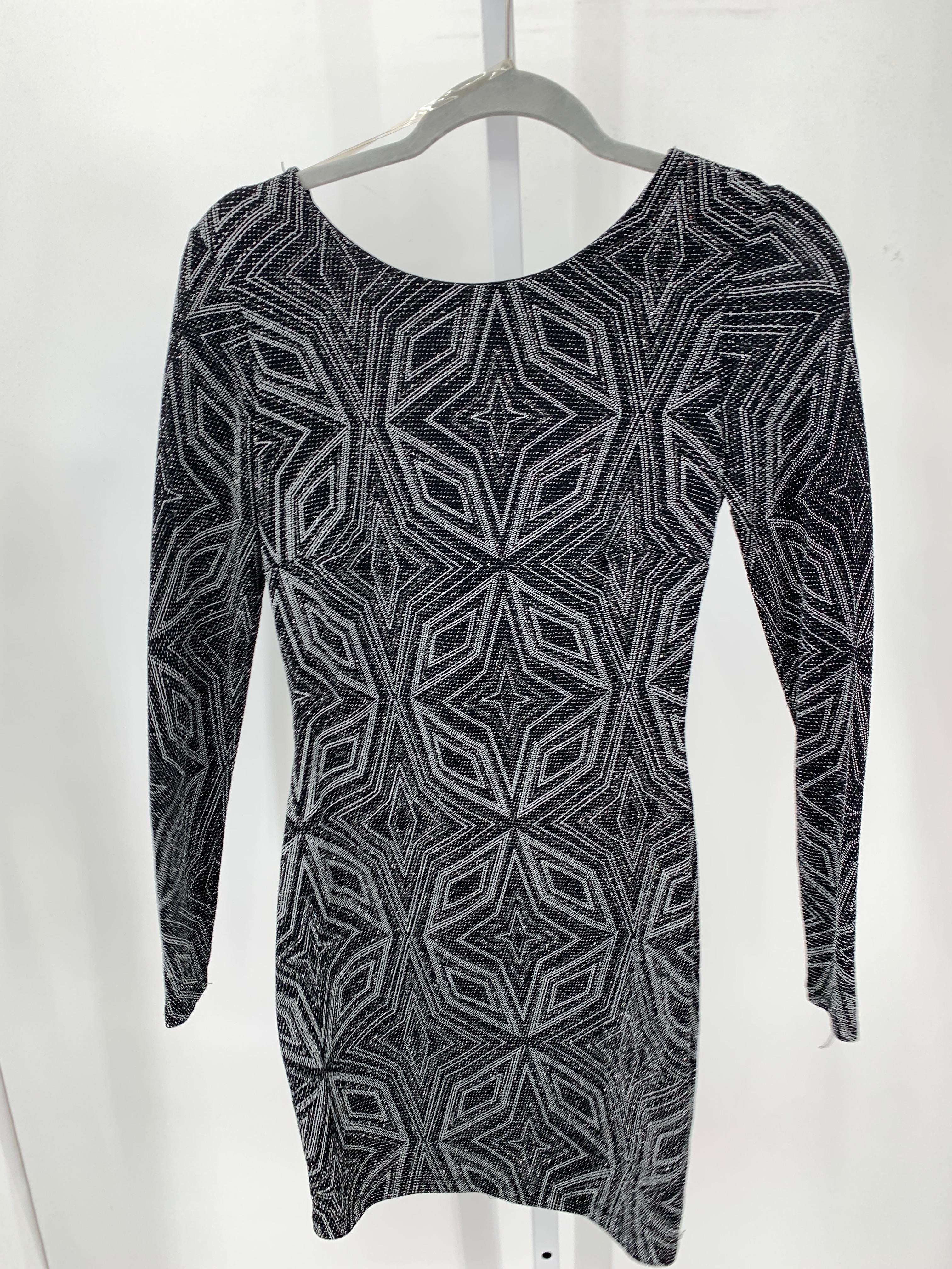 Size Small Juniors Long Sleeve Dress