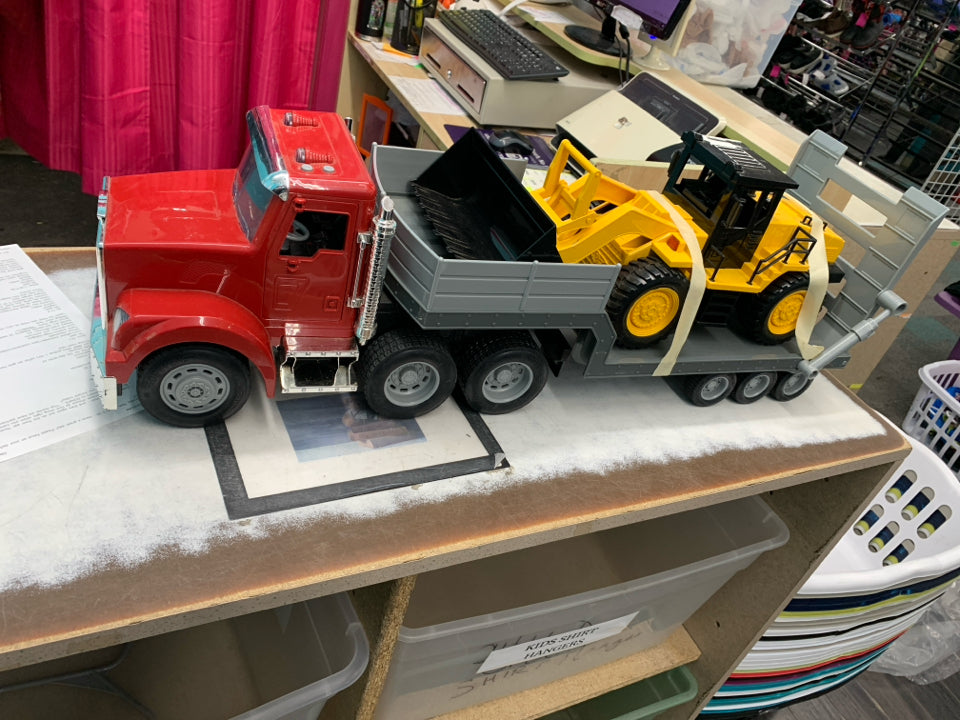 Truck / Excavator combination