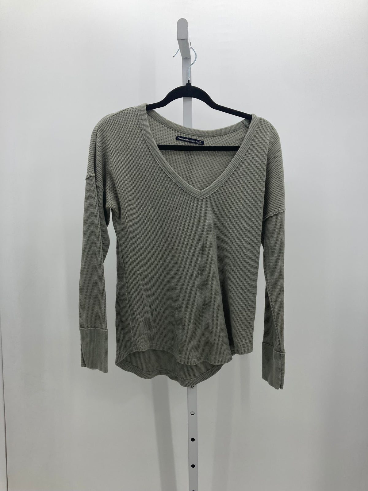 Abercrombie Size Medium Juniors Long Sleeve Shirt