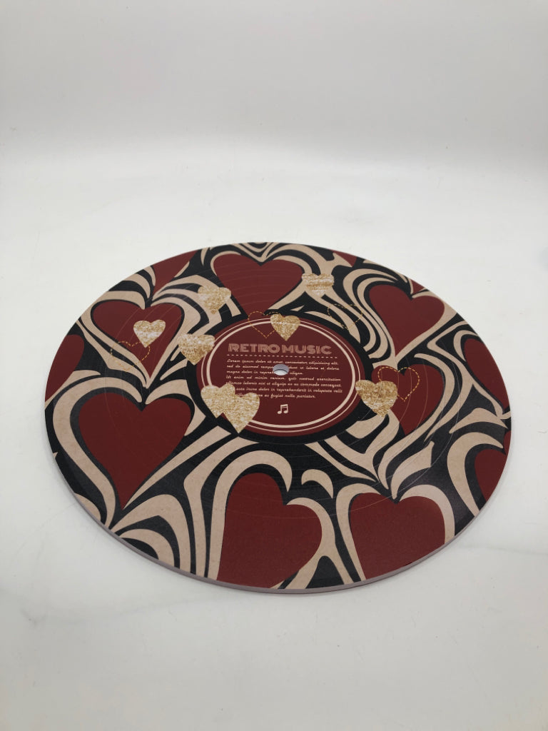 4 RETRO MUSIC FOAM RECORDS WALL DECOR.