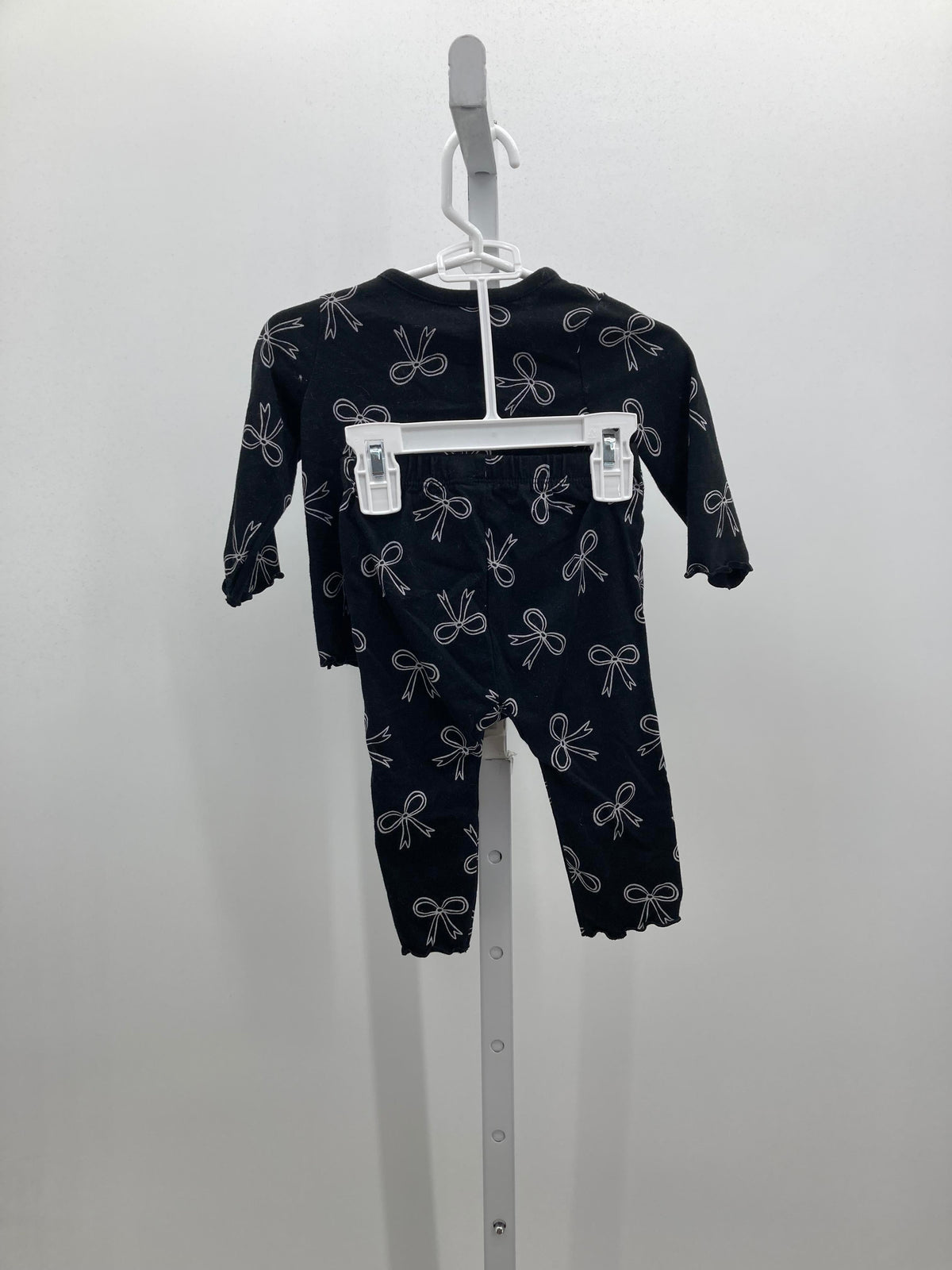 Cat & Jack Size 3-6 Months Girls 2 Pieces