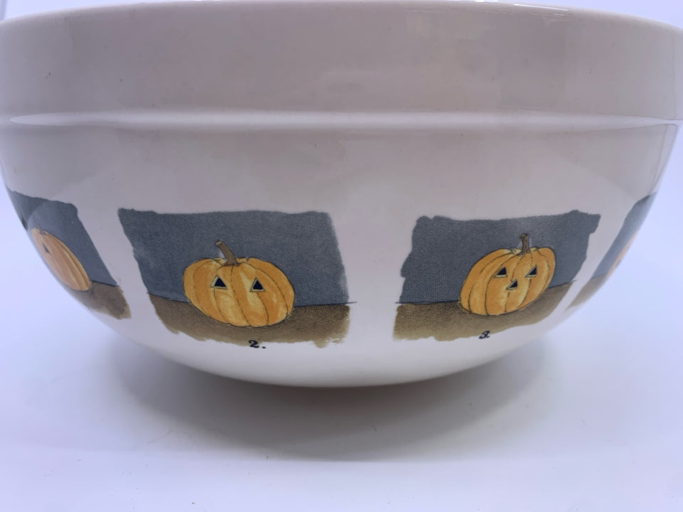 RAE DUNN STAGES OF PUMPKIN MIXING BOWL.