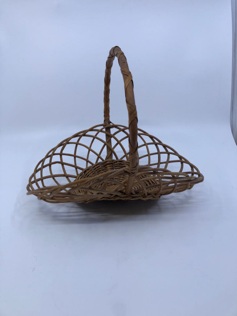 BROWN FAN SHAPED BASKET.