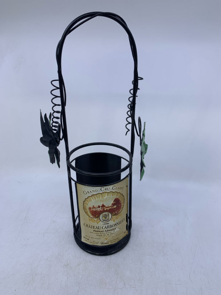 METAL WINE BOTTLE HOLDER W/ HANDLE.