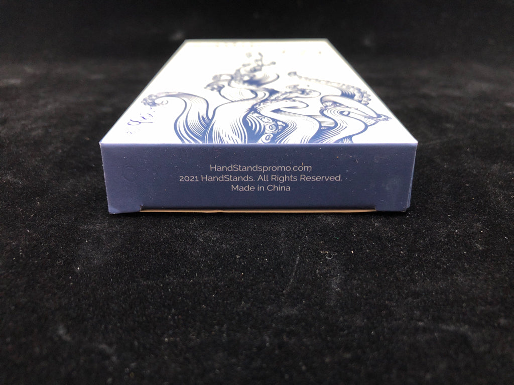 NIB MULTI-PORT FLEXIBLE CHARGER.