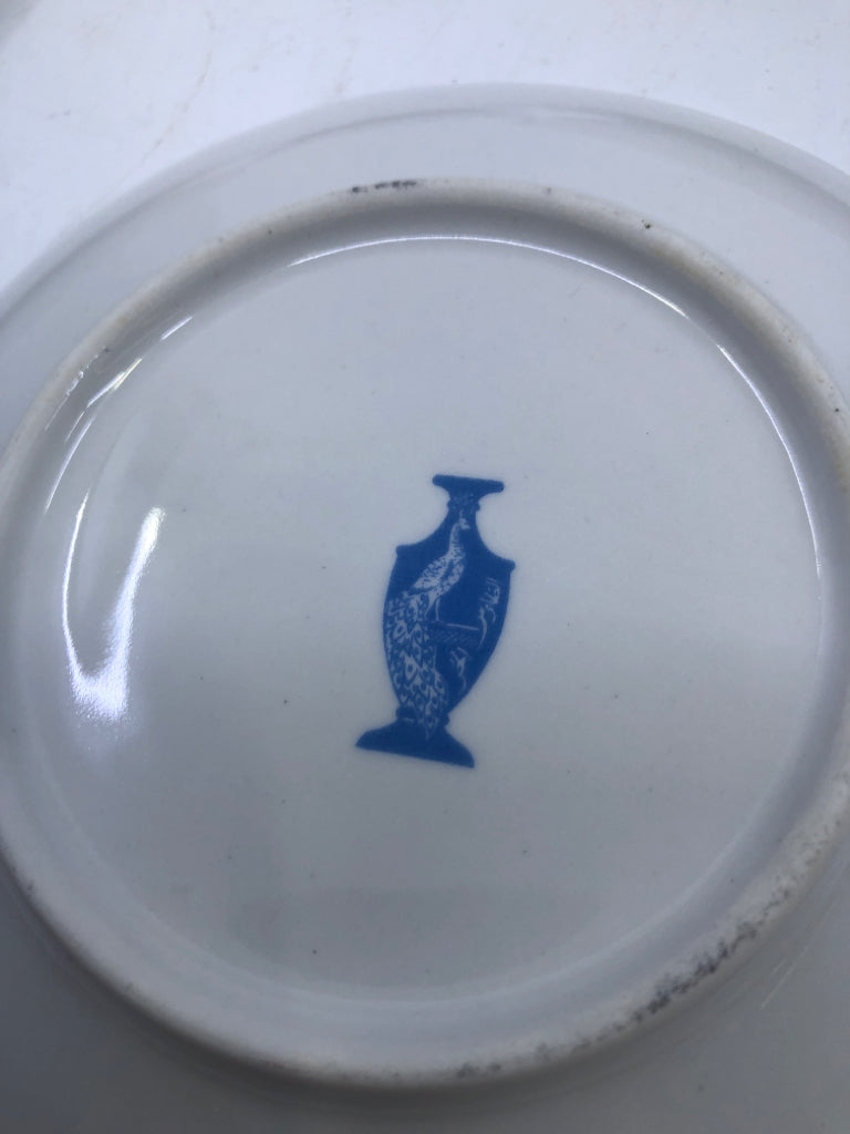 4 BLUE AND RED BIRD AND FLORAL APP PLATES.