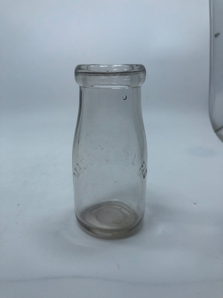 VTG MASS SEAL F D GLASS JAR.