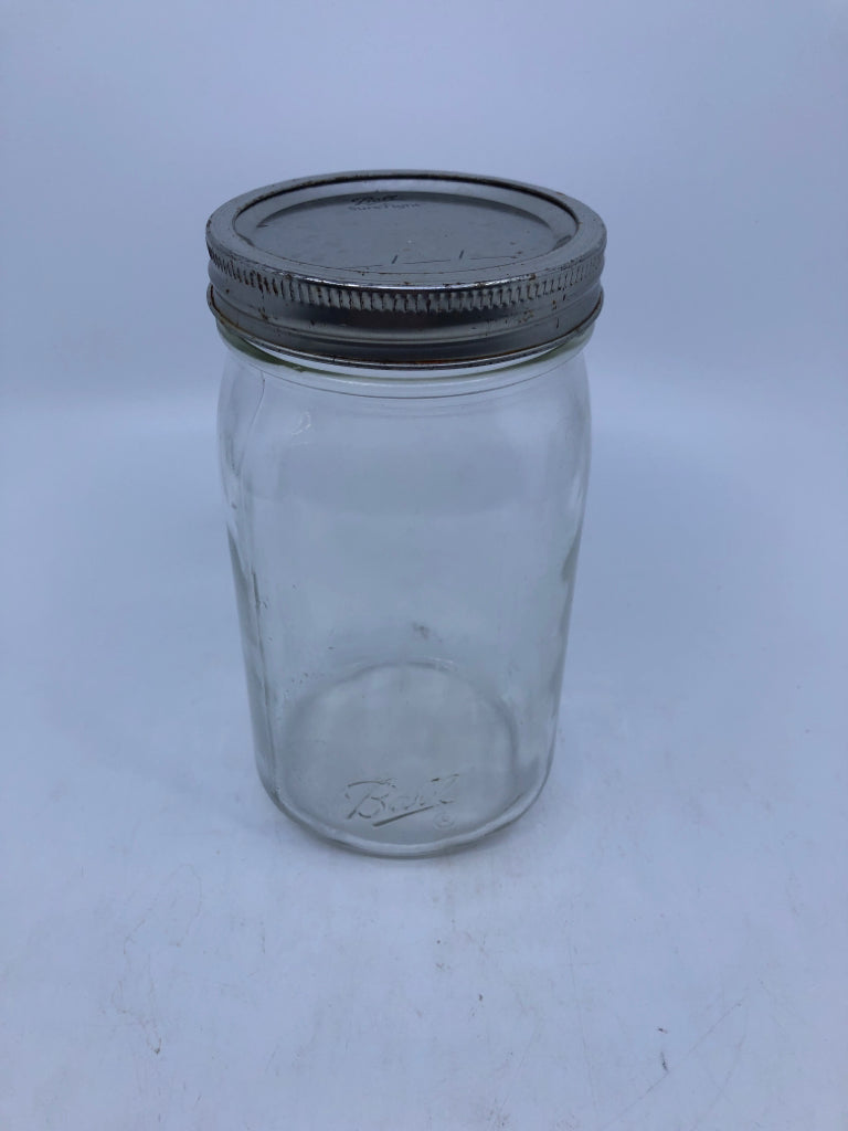 BALL JAR W/LID.