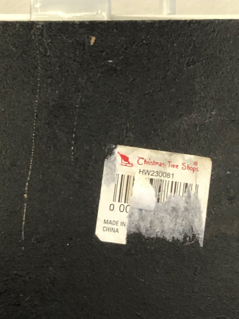 DISTRESSED BOSTON W&B WALL SIGN.