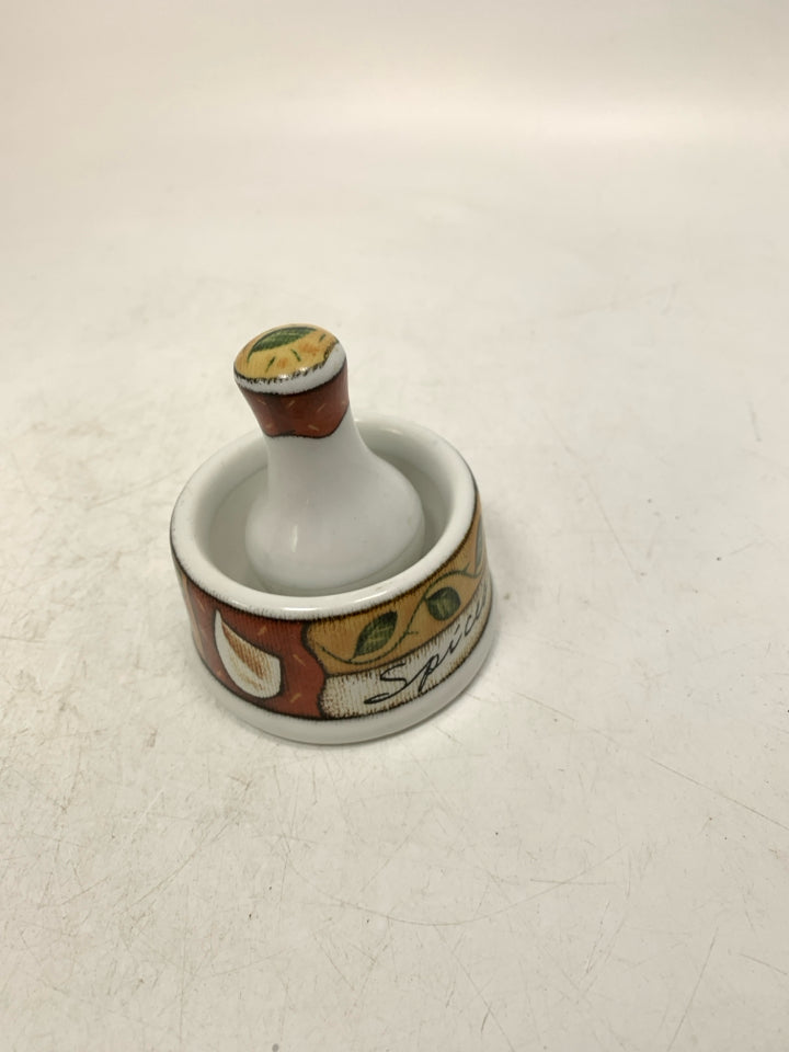 SMALL MARDAR AND PESTLE SPICES THEME.