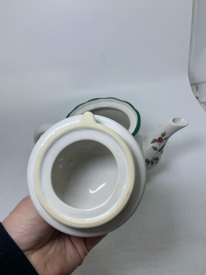 WINTERBERRY SCULPTED STONEWARE TEAPOT.