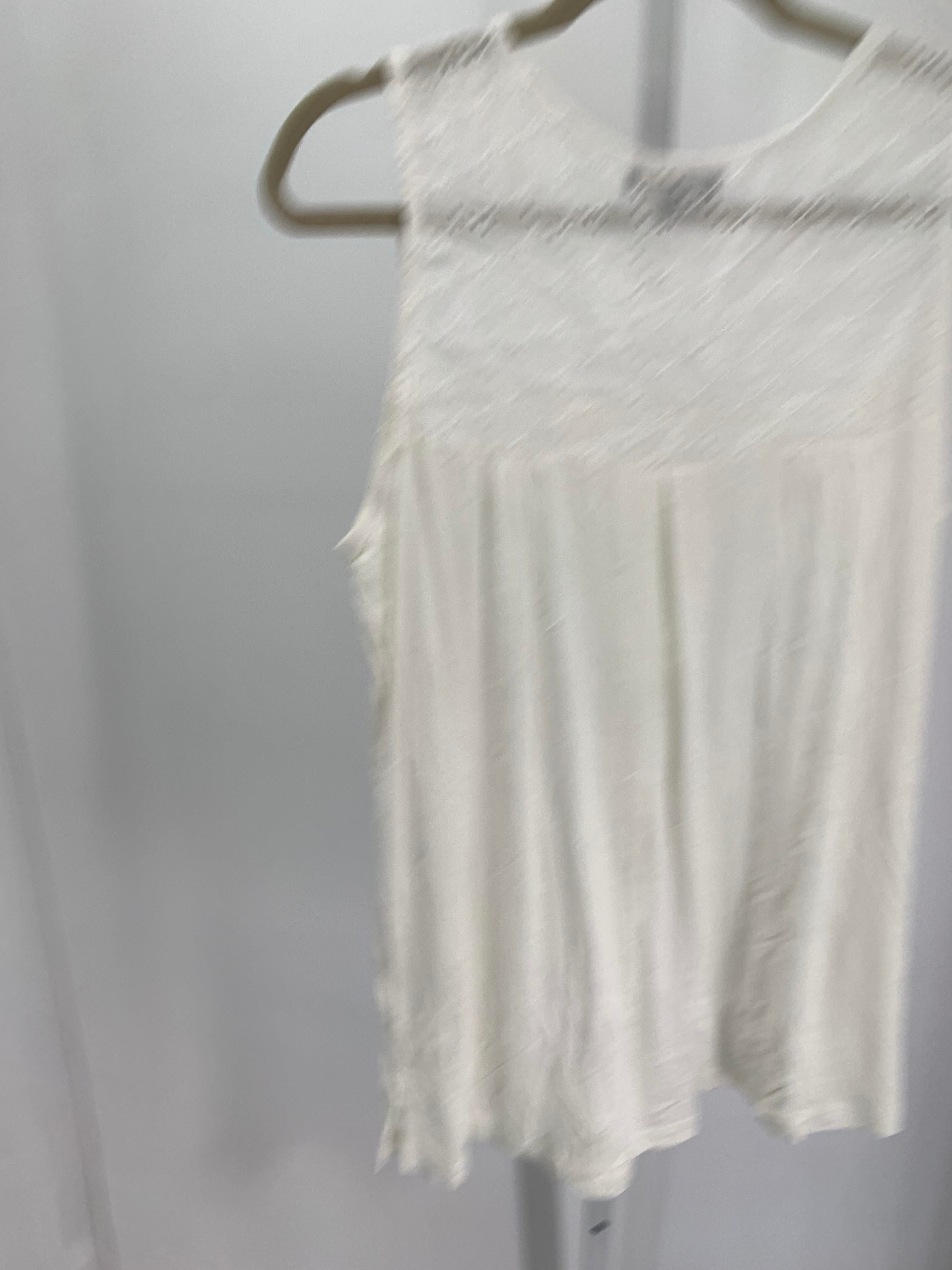 Suzanne Betro Size Medium Misses Tank