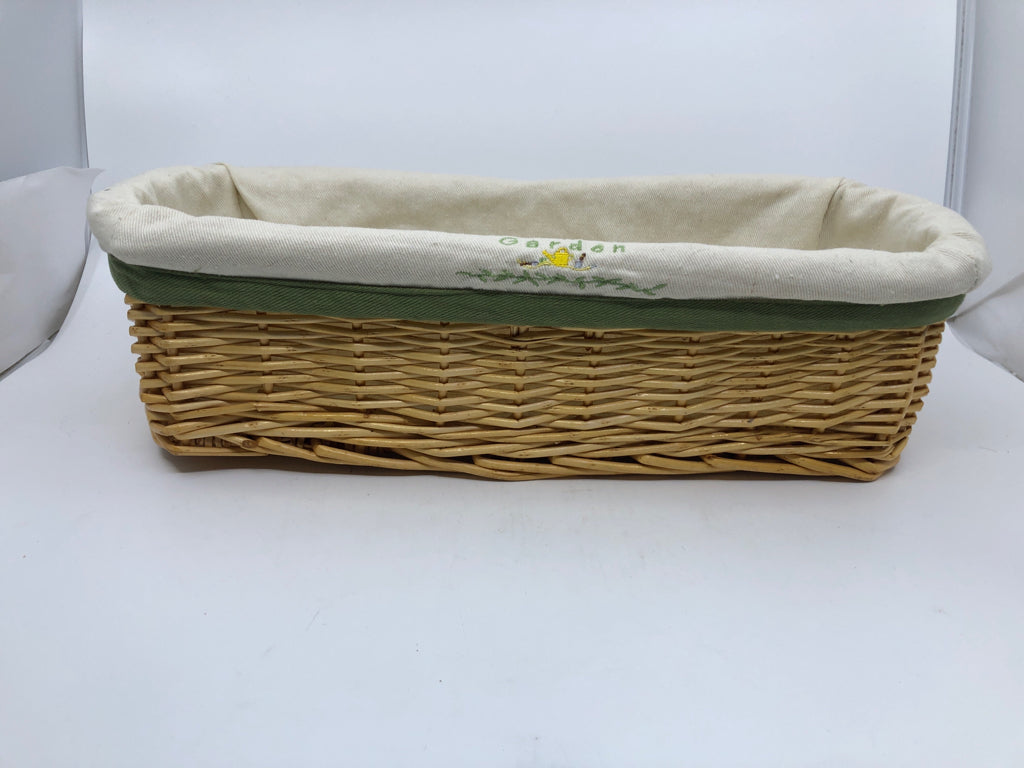 OBLONG "GARDEN" BASKET W/LINER.